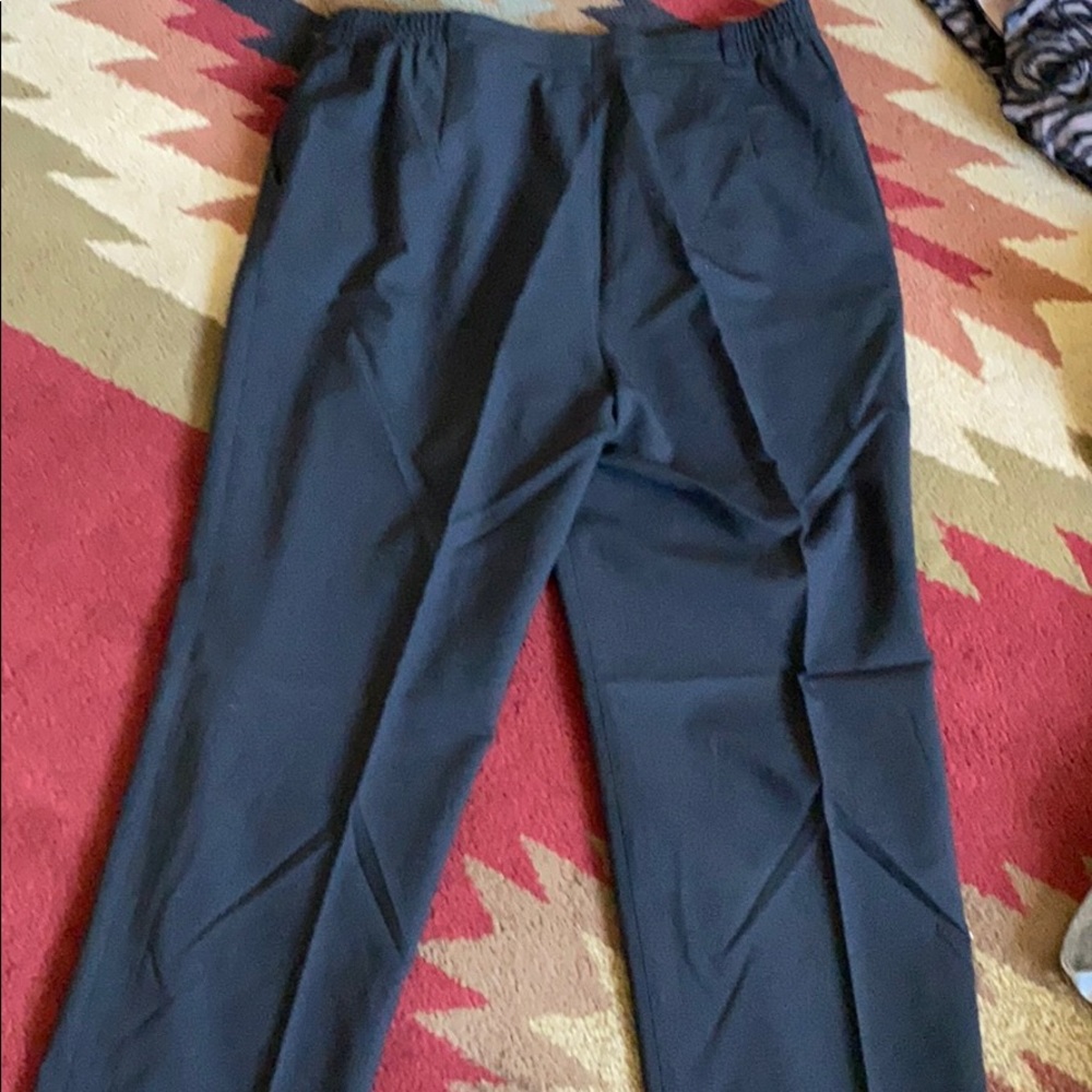 Straight pant - Picture 3 of 4